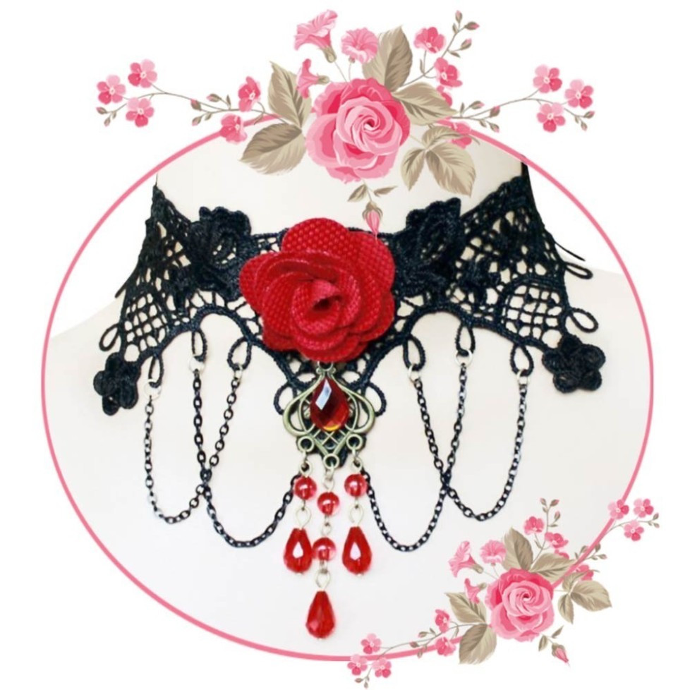 Collier gothique dentelle et perles, avec une rose Collier gothique dentelle et perles, avec une rose