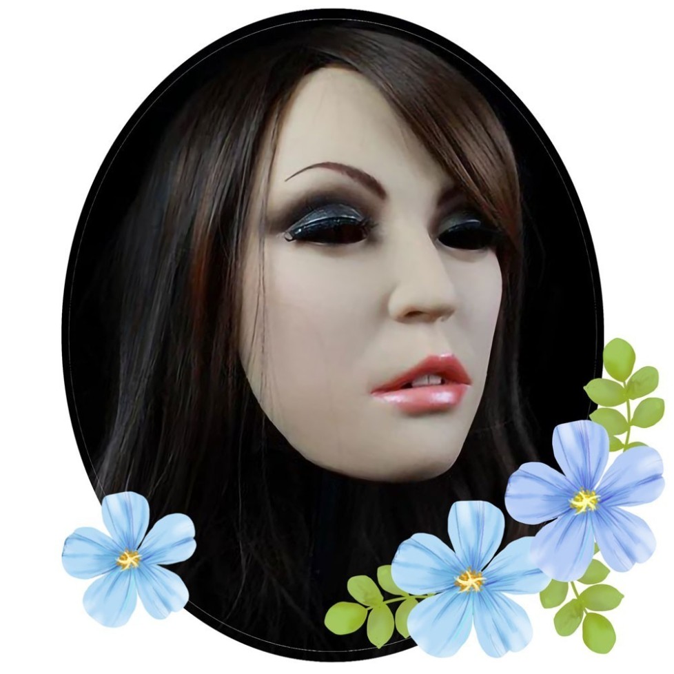 Masque en silicone demi-tête, un visage féminin stupéfiant Masque en silicone demi-tête, un visage féminin stupéfiant