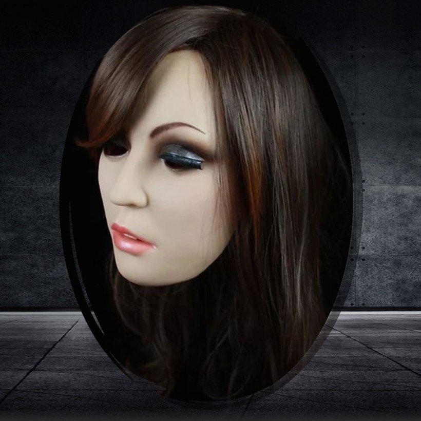 Masque en silicone demi-tête, un visage féminin stupéfiant Couleur:Chair