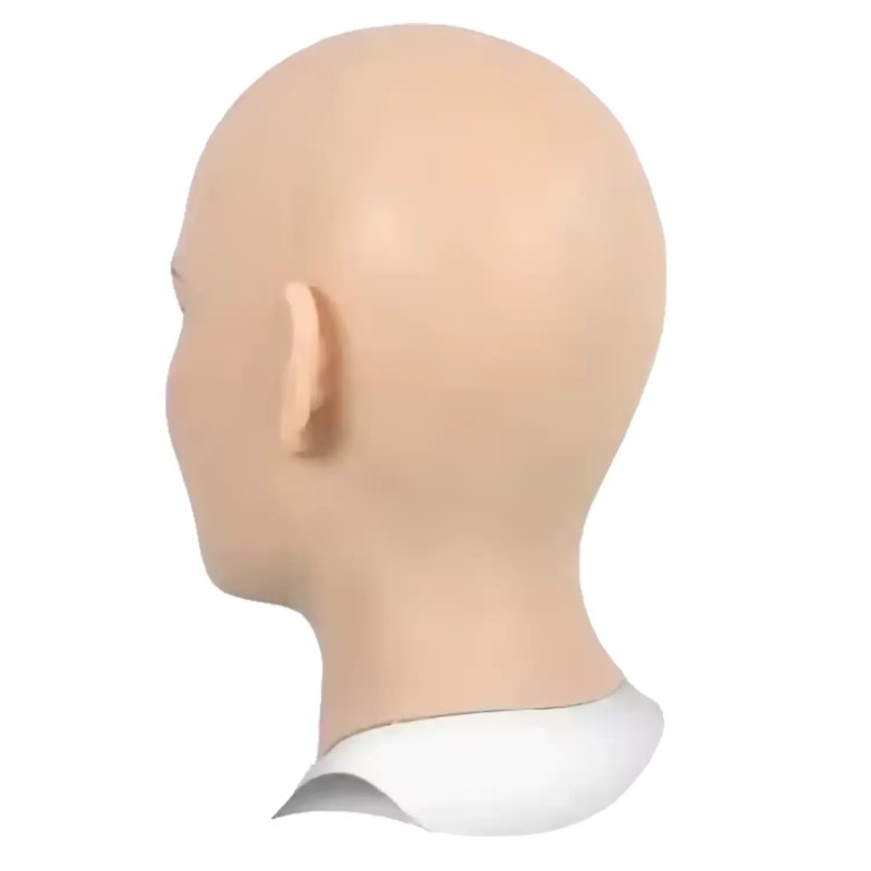 Masque tête pleine en silicone, un visage femme réaliste