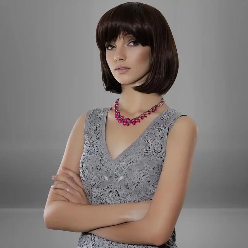 Perruque carré court châtain frange thermorésistante