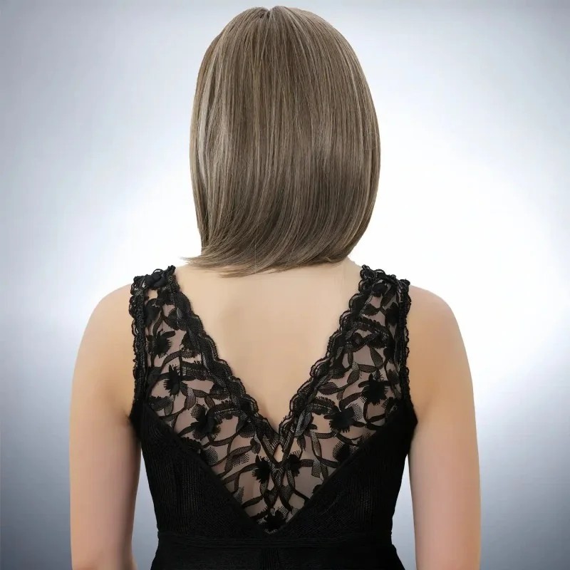 Perruque carré châtain mi-long avec frange