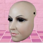 Masque féminin demi-tête, un visage réaliste